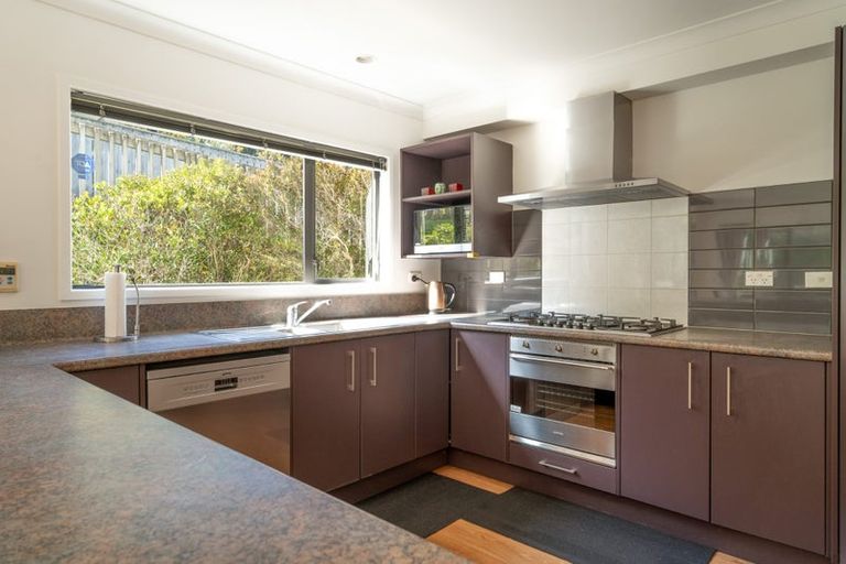 Photo of property in 4 Gifford Grove, Churton Park, Wellington, 6037