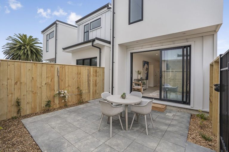 Photo of property in 15/10 Pascoe Avenue, Paremata, Porirua, 5026