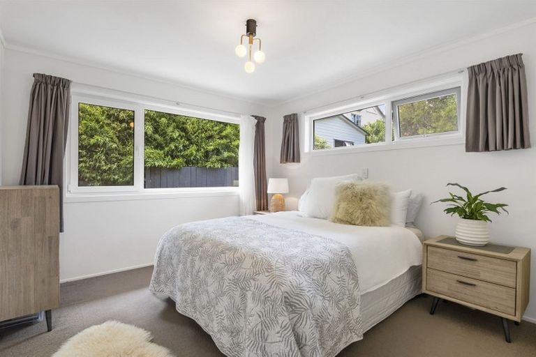 Photo of property in 2/40 Beulah Avenue, Rothesay Bay, Auckland, 0630