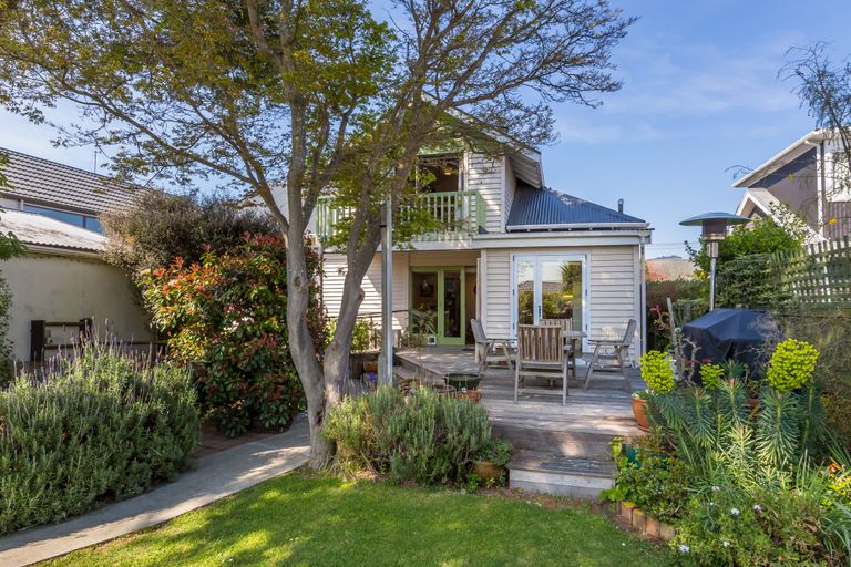 Photo of property in 41 Aylmer Street, Somerfield, Christchurch, 8024