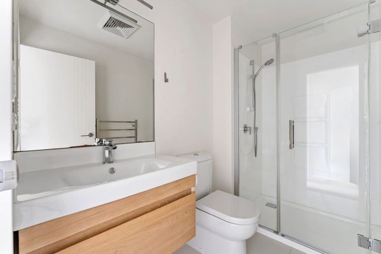 Photo of property in 7c Botanical Drive, Silverdale, 0932