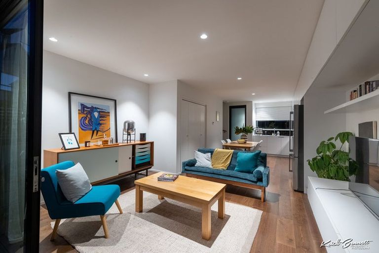 Photo of property in 4 Jean Caldwell Way, Island Bay, Wellington, 6023