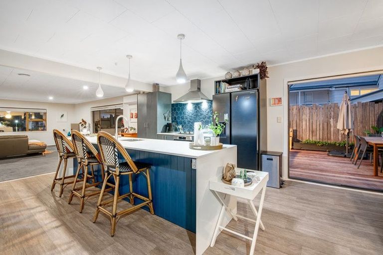 Photo of property in 4 Onepu Lane, Manly, Whangaparaoa, 0930