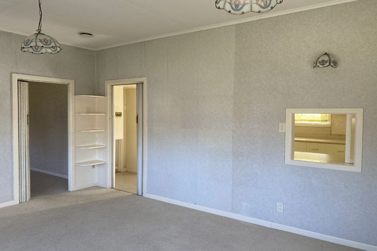 Photo of property in 16 Nicholson Avenue, Papatoetoe, Auckland, 2025