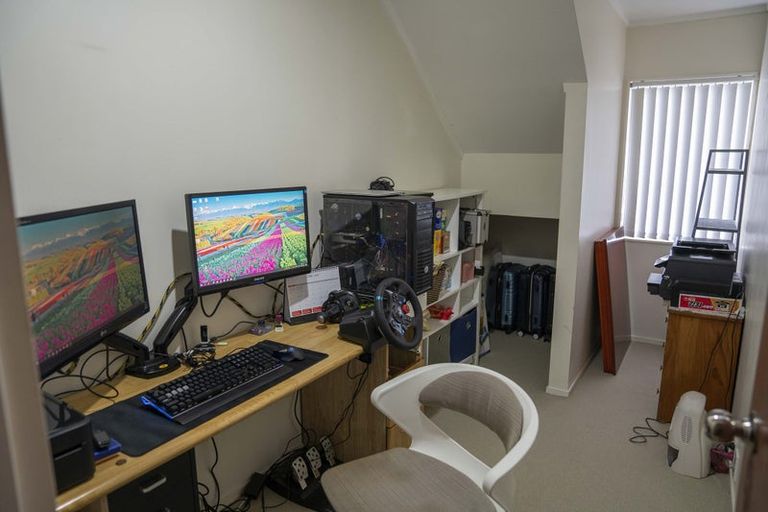 Photo of property in 13 Gala Place, Henderson, Auckland, 0612