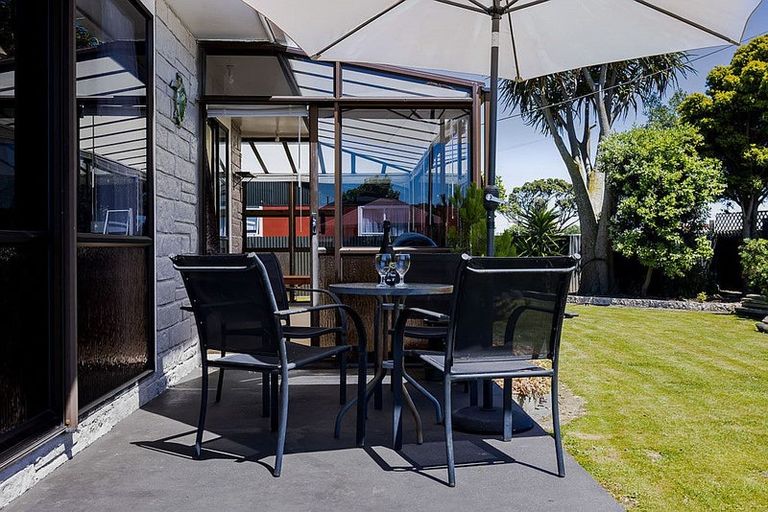 Photo of property in 74 Riemenschneider Street, Manaia, 4612