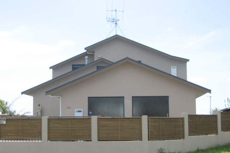 Photo of property in 1165 Papamoa Beach Road, Papamoa Beach, Papamoa, 3118