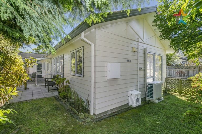 Photo of property in 4/169 Whites Line East, Waiwhetu, Lower Hutt, 5010