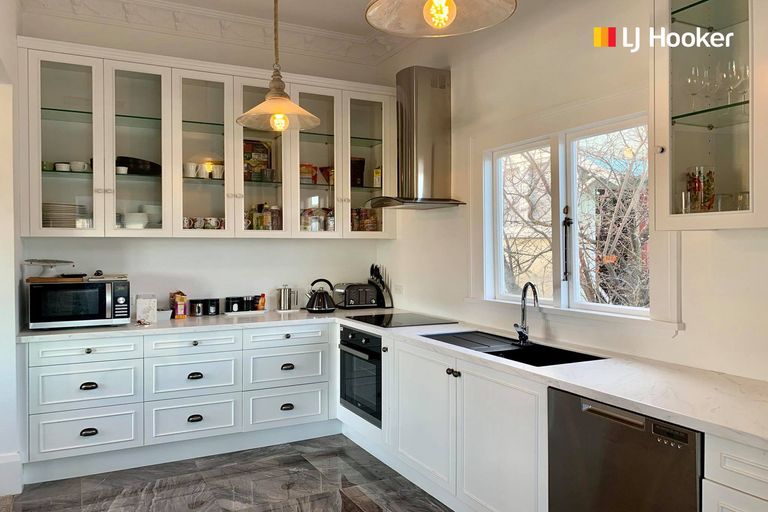 Photo of property in 10 Moana Crescent, Musselburgh, Dunedin, 9013