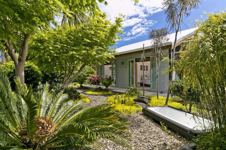 Photo of property in 218 Mcpike Road, Waimauku, 0883