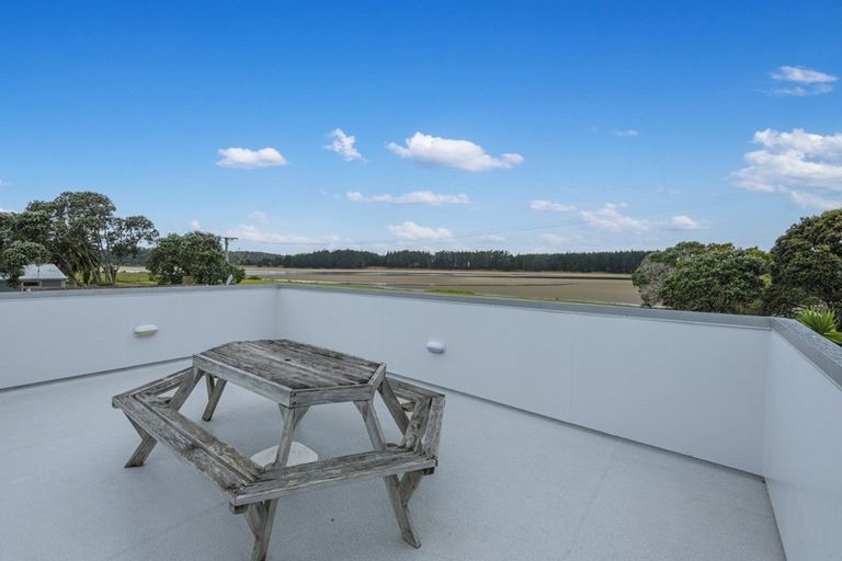 Photo of property in 2177 Whananaki North Road, Whananaki, Hikurangi, 0181