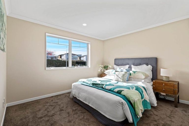Photo of property in 4 Fender Place, Long Bay, Auckland, 0630
