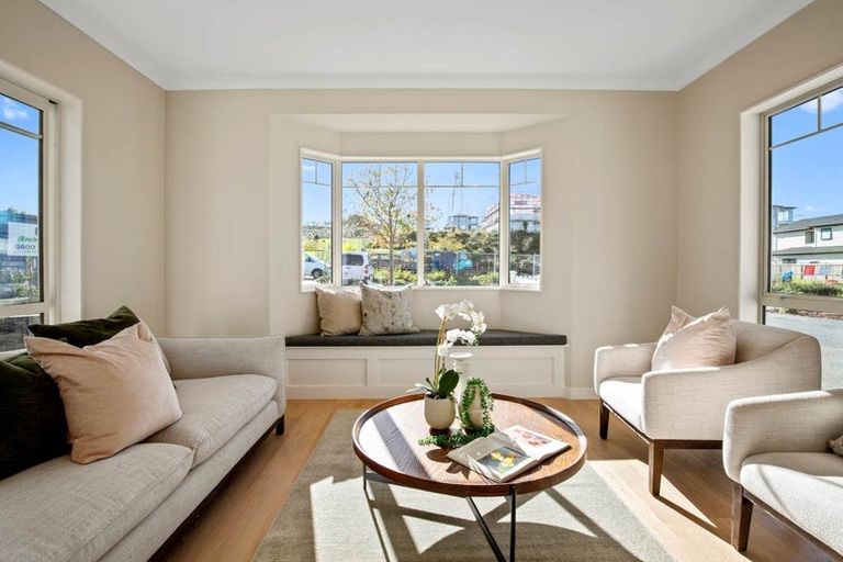 Photo of property in 4 Fender Place, Long Bay, Auckland, 0630