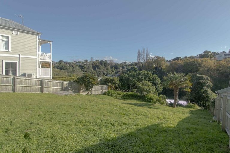 Photo of property in 19 May Avenue, Hospital Hill, Napier, 4110