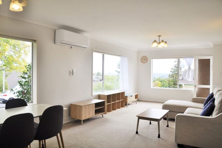 Photo of property in 1/3 Capilano Place, Glenfield, Auckland, 0629