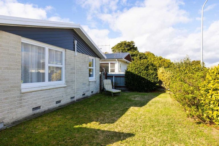 Photo of property in 1/1007 Duke Street, Mahora, Hastings, 4120