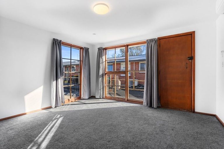 Photo of property in 4/452 Barbadoes Street, Edgeware, Christchurch, 8013