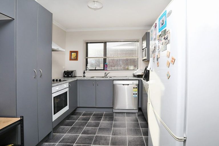 Photo of property in 68 Mcquarrie Street, Kingswell, Invercargill, 9812