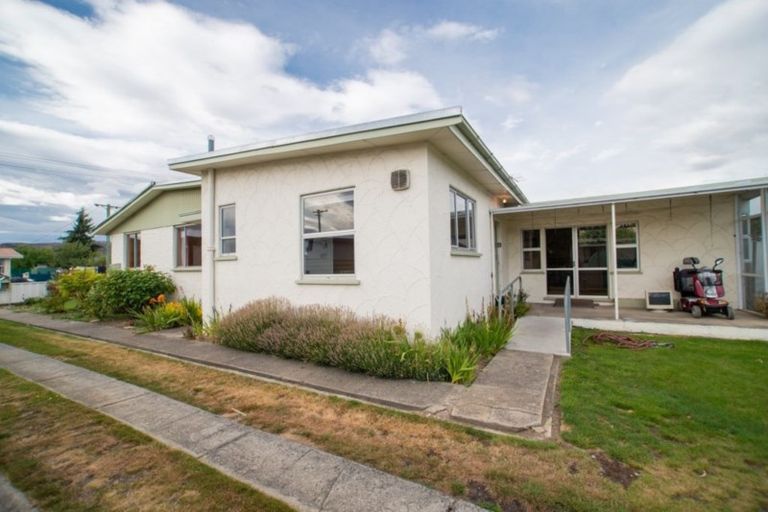 Photo of property in 24 Simmonds Street, Alexandra, 9320