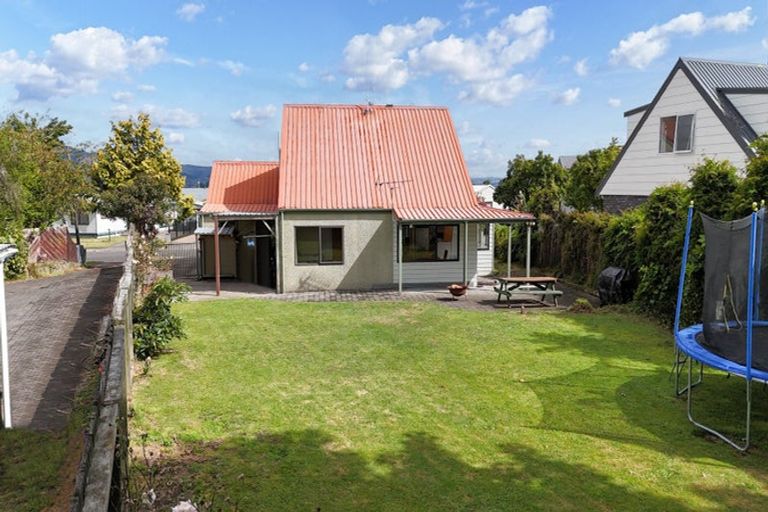 Photo of property in 10 Te Ana Place, Lynmore, Rotorua, 3010