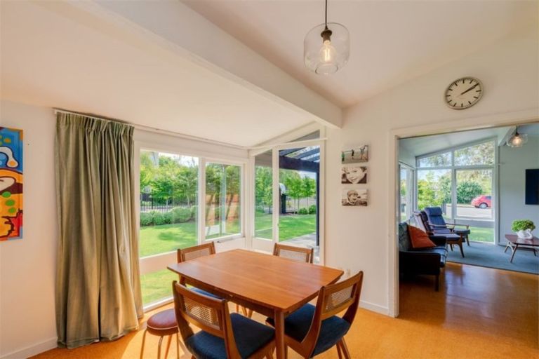Photo of property in 21 Gunns Crescent, Cashmere, Christchurch, 8022