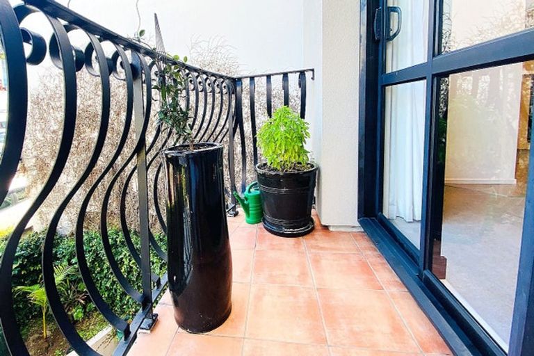 Photo of property in 2t/6 Burgoyne Street, Grey Lynn, Auckland, 1021