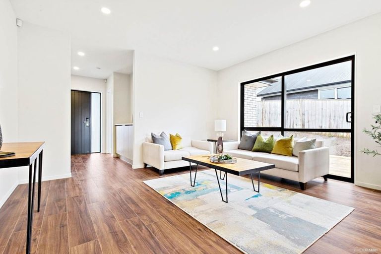 Photo of property in 2 Bellenden Crescent, Pokeno, 2402