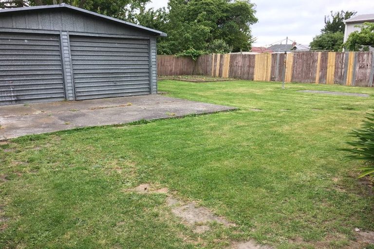 Photo of property in 12 Guildford Street, Burnside, Christchurch, 8053