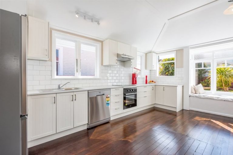 Photo of property in 49 Adelaide Street, Petone, Lower Hutt, 5012