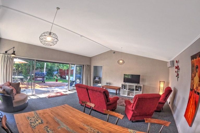 Photo of property in 452 Halswell Road, Halswell, Christchurch, 8025