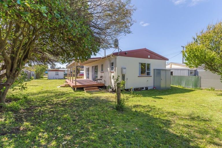 Photo of property in 61 Koputara Road, Himatangi Beach, Foxton, 4891