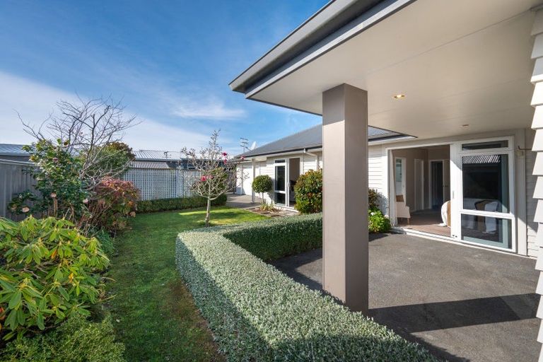 Photo of property in 8 Te Heipora Place, Havelock North, 4130