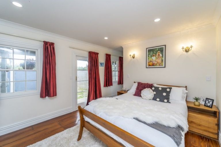 Photo of property in 99 Jellicoe Street, Martinborough, 5711