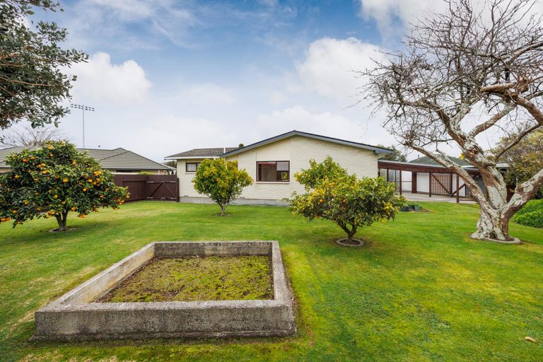 Photo of property in 11 Moyne Avenue, Milson, Palmerston North, 4414