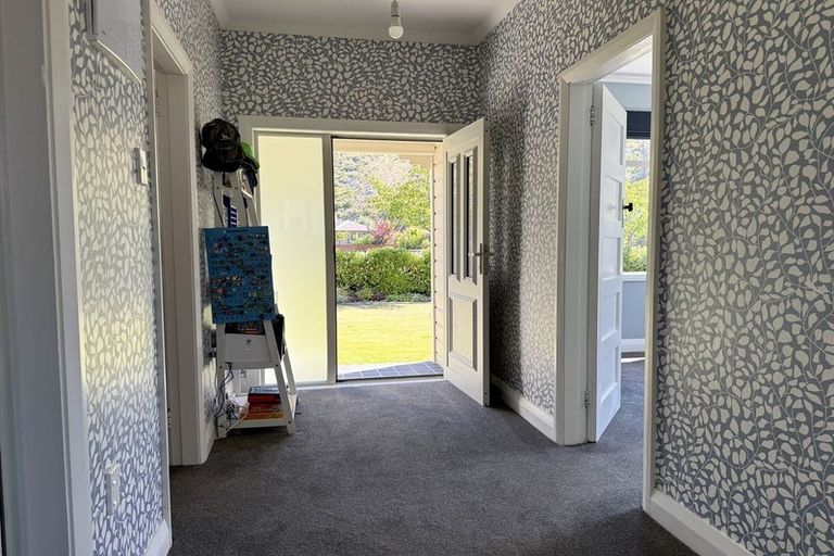 Photo of property in 66 Bledisloe Street, Kurow, 9435