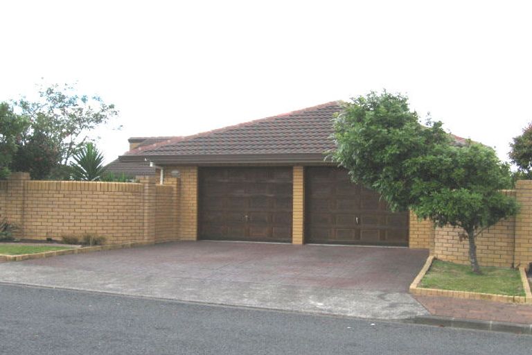 Photo of property in 25 Reflection Drive, West Harbour, Auckland, 0618