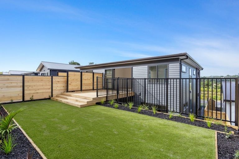 Photo of property in 25 Barrel Crescent, Swanson, Auckland, 0614