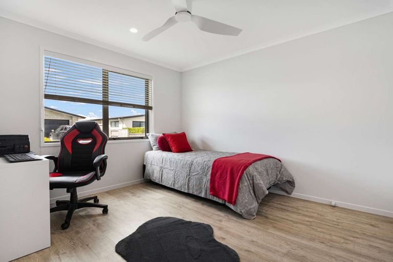 Photo of property in 6 Navy Lane, Papamoa, 3118