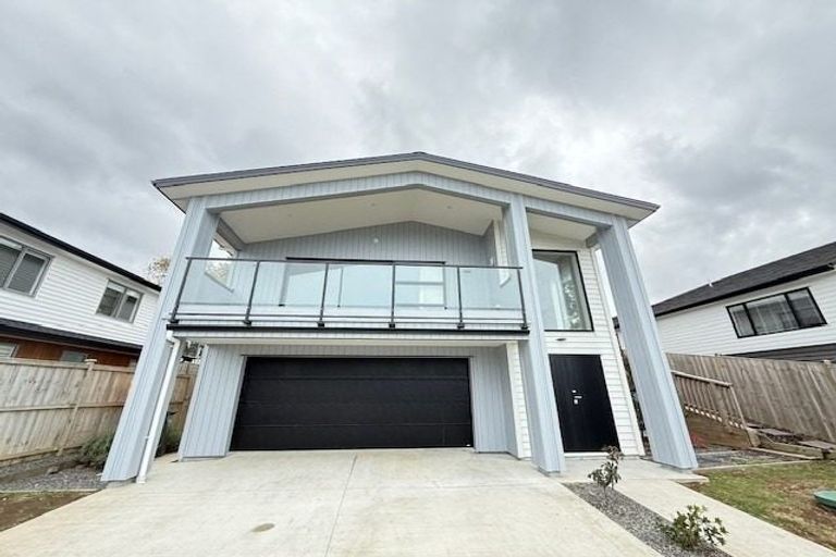 Photo of property in 13 Pacific Heights Road, Orewa, 0931