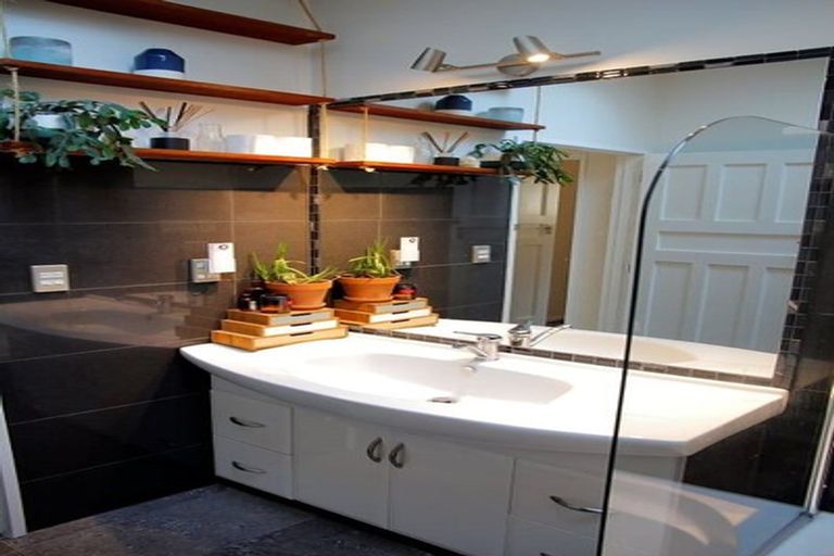 Photo of property in 35 London Street, Richmond, Christchurch, 8013