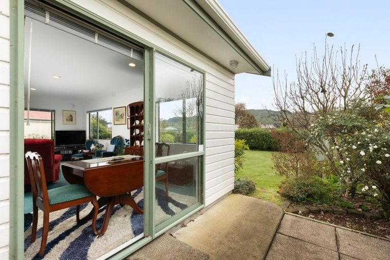Photo of property in 11 Bradley Street, Paeroa, 3600