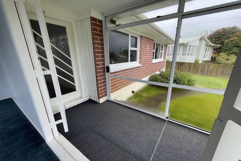 Photo of property in 28 Lewis Street, Glenview, Hamilton, 3206