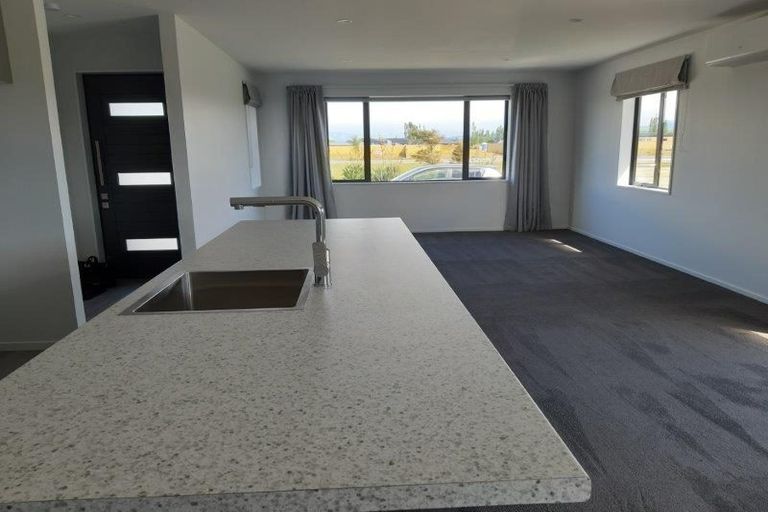 Photo of property in 10 Awatere Street, Pegasus, 7612