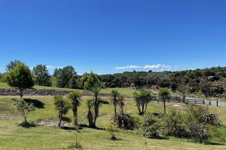 Photo of property in 78 Waiotahi Drive, Mangawhai, 0573