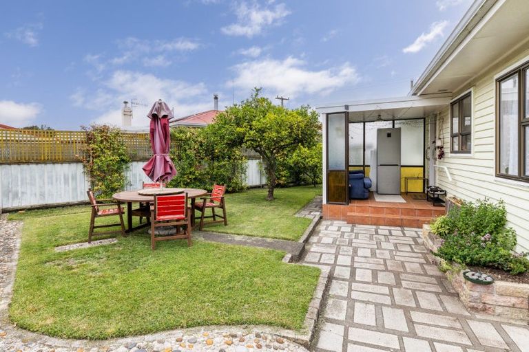Photo of property in 5 Ngarimu Street, Havelock North, 4130