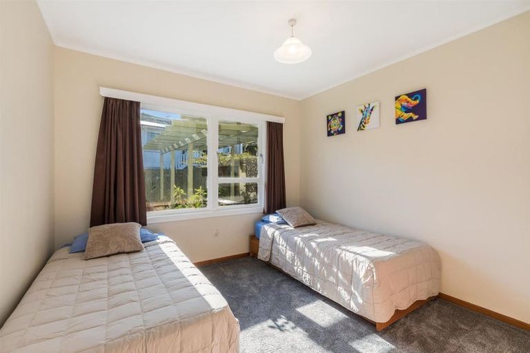 Photo of property in 25 Rondane Place, Tirohanga, Lower Hutt, 5010