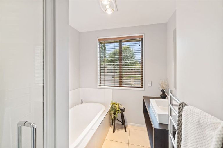 Photo of property in 12 Mataroa Place, Parklands, Christchurch, 8083