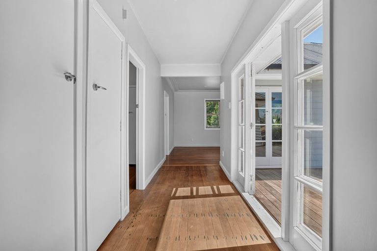 Photo of property in 960a Oneriri Road, Kaiwaka, 0573