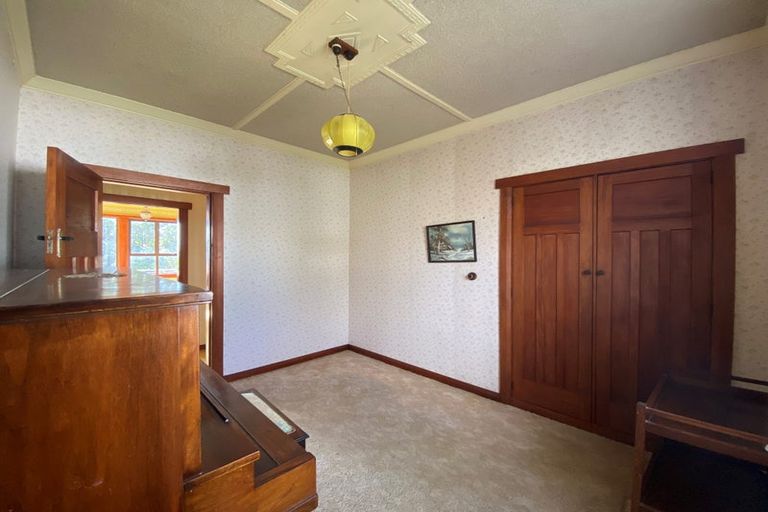 Photo of property in 67 Blake Street, Waitara, 4320
