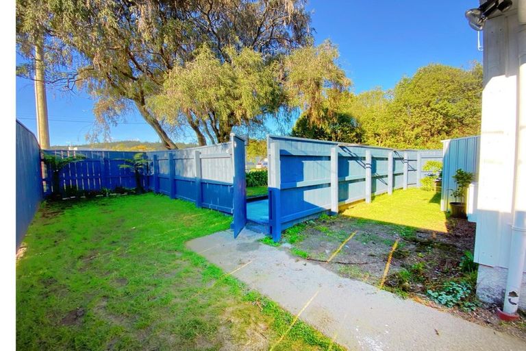 Photo of property in 1/10 Mangaroa Hill Road, Maoribank, Upper Hutt, 5018